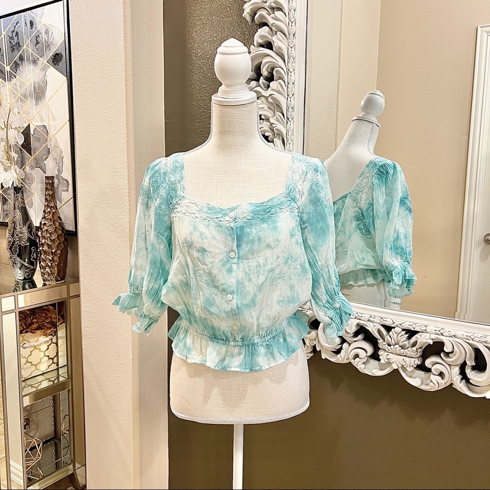 AMERICAN EAGLE OUTFITTERS Tie Dye Puff Sleeve Top SMALL